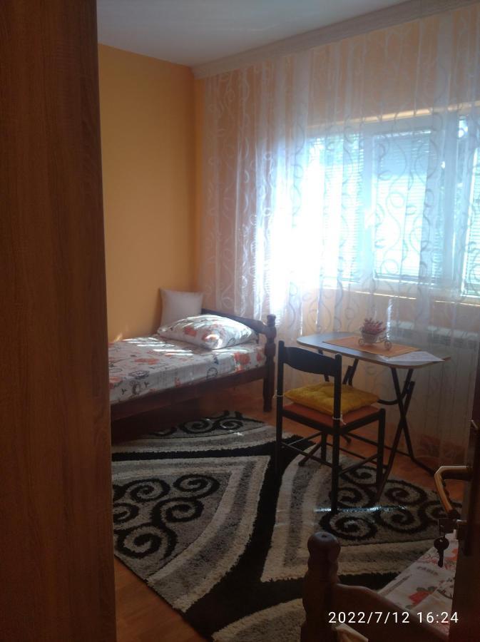 Buric Rooms Nikšić 外观 照片