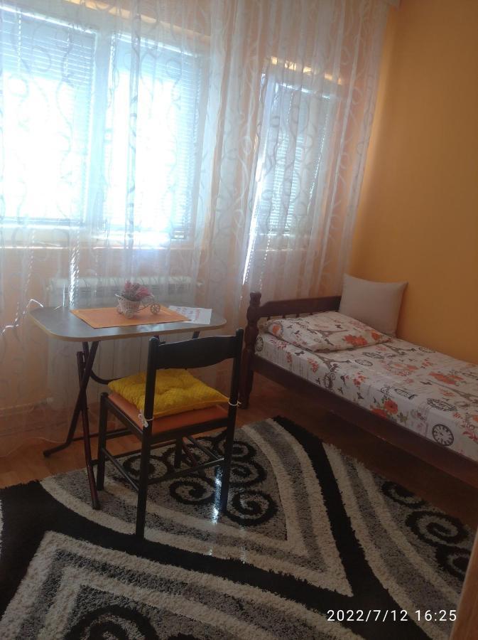 Buric Rooms Nikšić 外观 照片