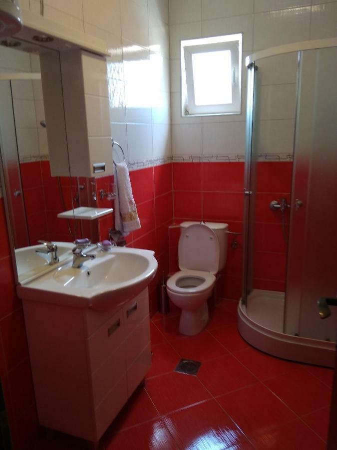 Buric Rooms Nikšić 外观 照片