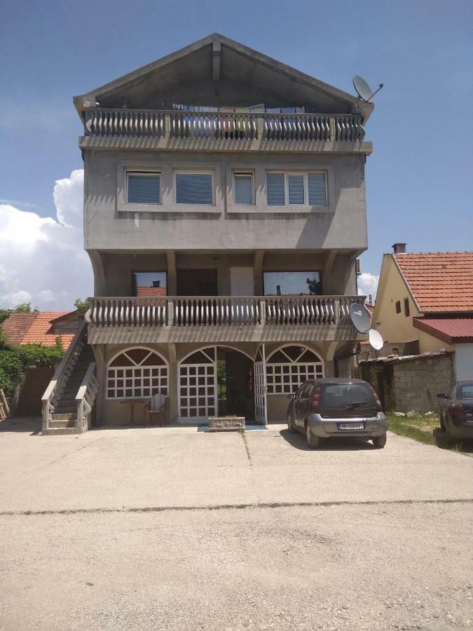 Buric Rooms Nikšić 外观 照片